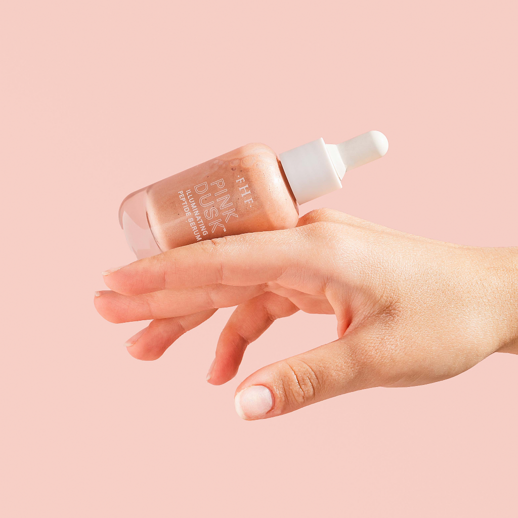 Pink Dusk™ Illuminating Peptide Serum